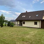 アパート 4 Bedroom Family House With Access To A Hot Tub Goczałkowice-Zdrój