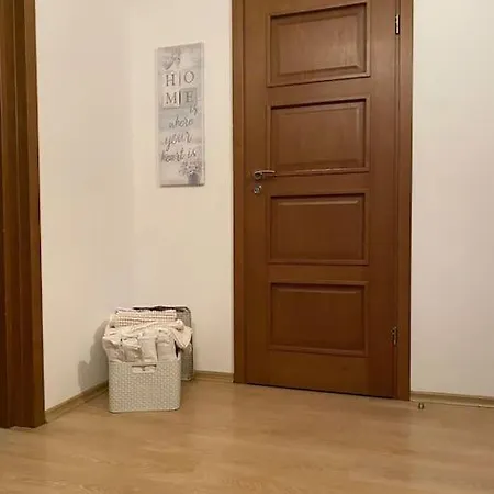 4 Bedroom Family House With Access To A Hot Tub Apartment *