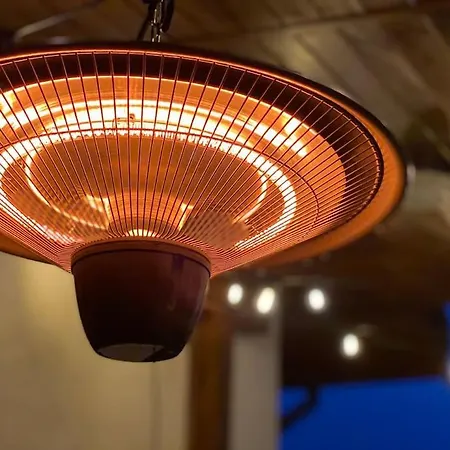 Apartman 4 Bedroom Family House With Access To A Hot Tub