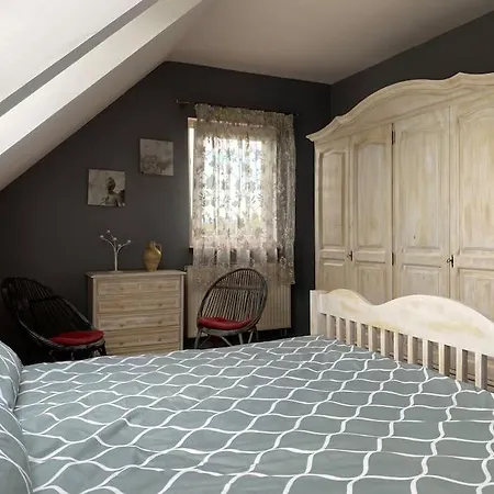 4 Bedroom Family House With Access To A Hot Tub *