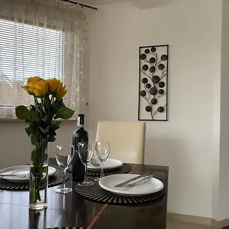 4 Bedroom Family House With Access To A Hot Tub 公寓 Goczałkowice-Zdrój