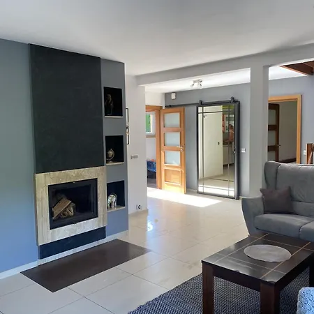 4 Bedroom Family House With Access To A Hot Tub Goczałkowice-Zdrój