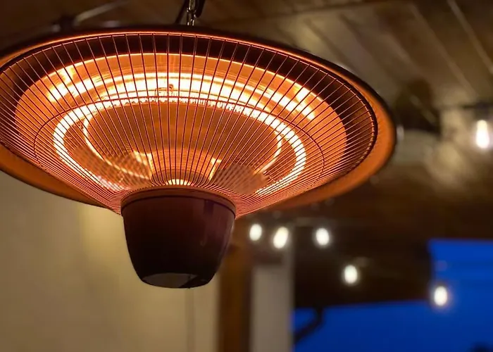 Apartmán 4 Bedroom Family House With Access To A Hot Tub