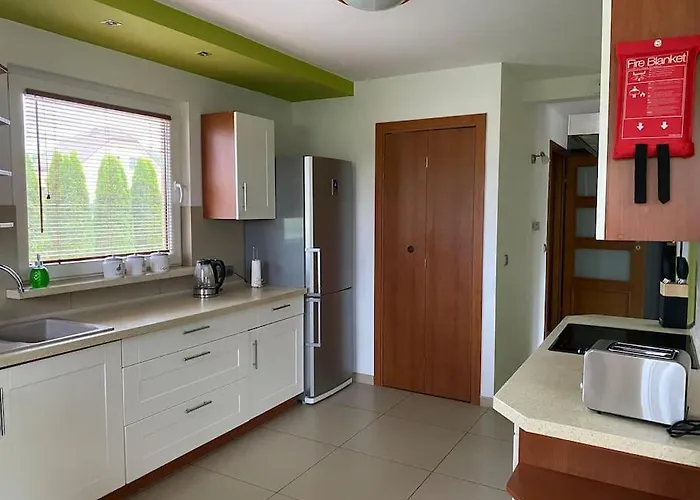 Apartmán 4 Bedroom Family House With Access To A Hot Tub Goczałkowice-Zdrój