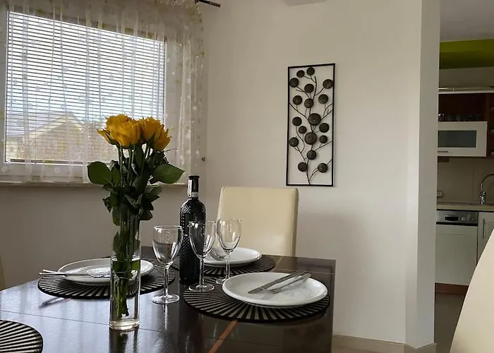 4 Bedroom Family House With Access To A Hot Tub Apartmán Goczałkowice-Zdrój