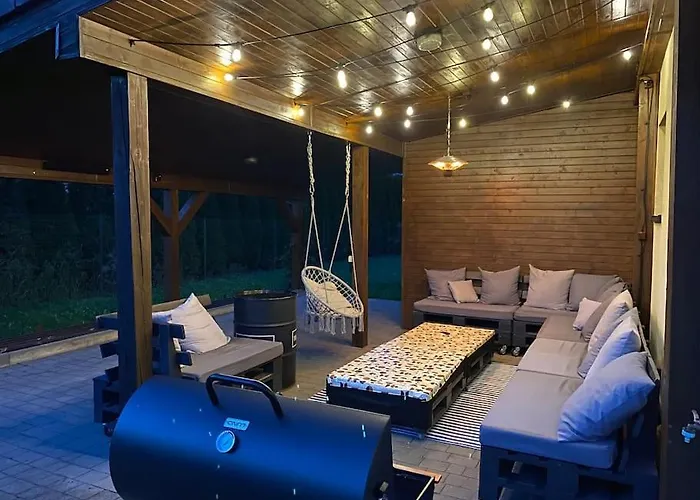 Apartmán 4 Bedroom Family House With Access To A Hot Tub