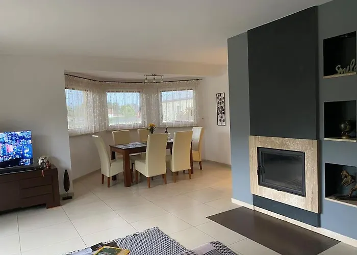 4 Bedroom Family House With Access To A Hot Tub * Goczałkowice-Zdrój