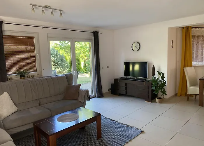 Apartmán 4 Bedroom Family House With Access To A Hot Tub